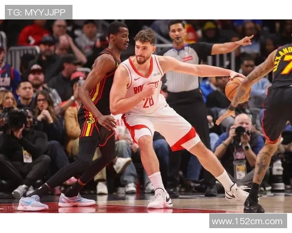 火箭与鹈鹕激战在即NBA赛季精彩对决引发球迷热议