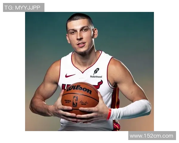 泰勒希罗在NBA赛季中的精彩表现与未来发展潜力分析